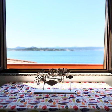 Appartamentino Panoramico...Con Finestra Sul Mare! Ла-Маддалена Екстер'єр фото