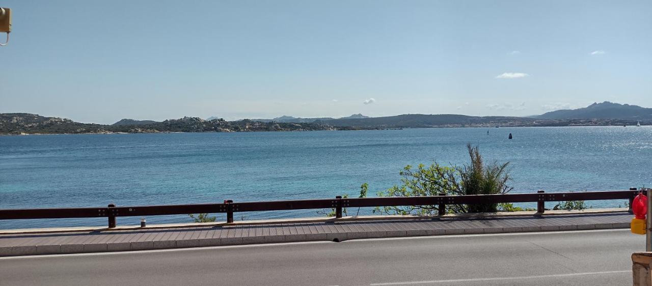 Appartamentino Panoramico...Con Finestra Sul Mare! Ла-Маддалена Екстер'єр фото