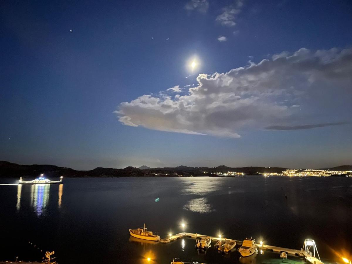 Appartamentino Panoramico...Con Finestra Sul Mare! Ла-Маддалена Екстер'єр фото